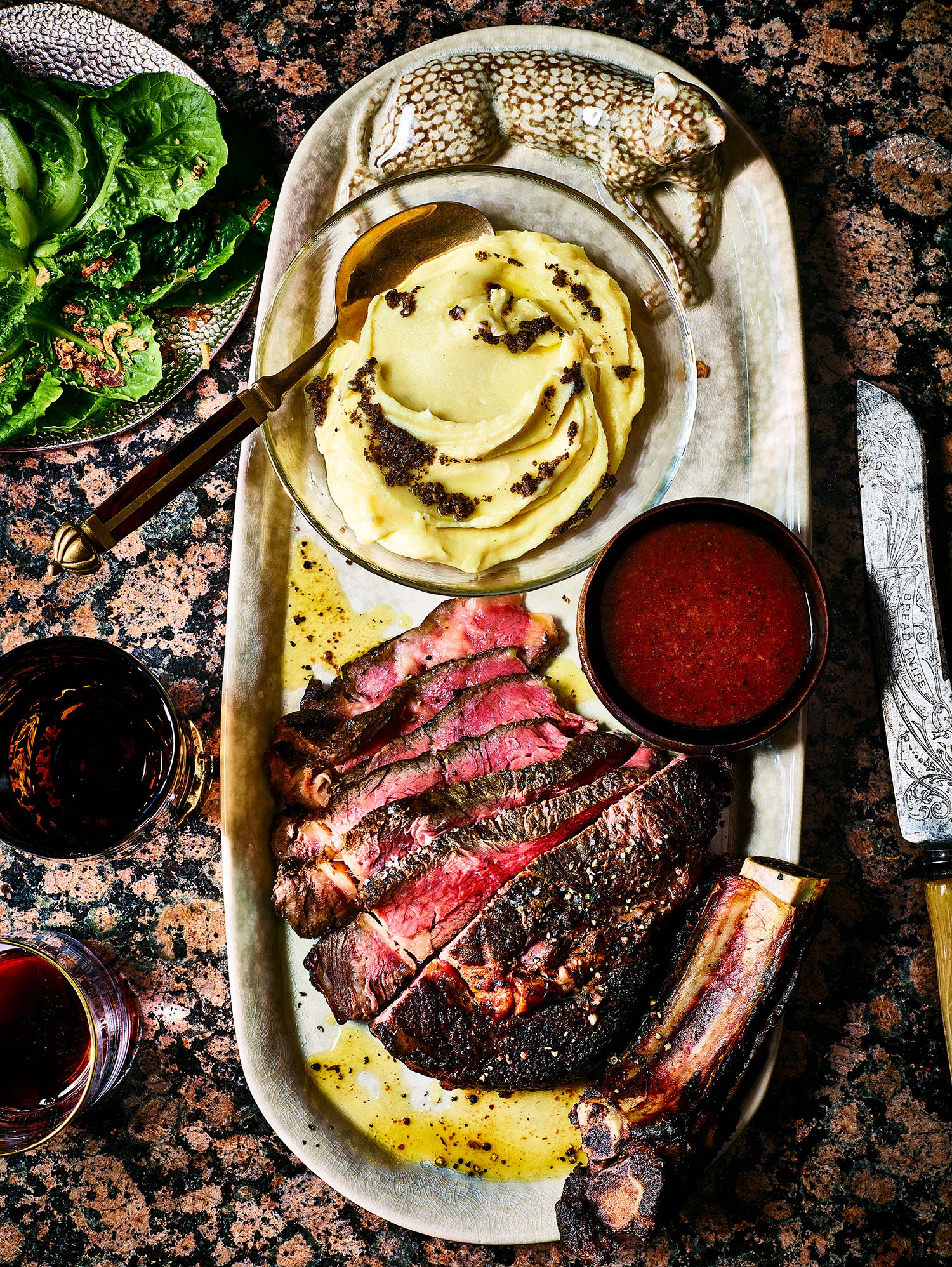 Côte de boeuf with rosemary salt fries and truffle mayo